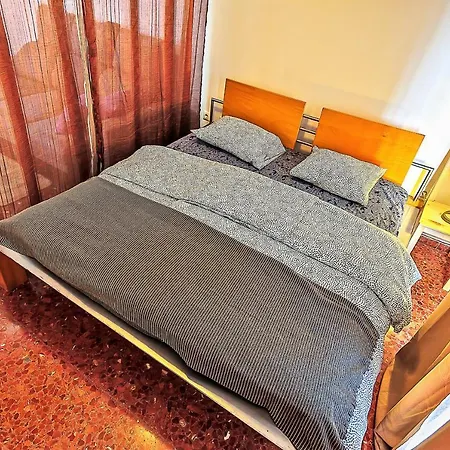 Misericordia 4-bedroom With Lift